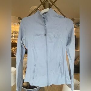 Lululemon Define Jacket in Powder Blue. Size 8.